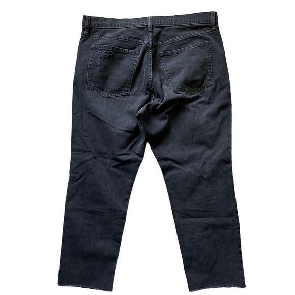 GAP Cheeky Straight High Rise Distressed Black Jeans Size 33 / 16 Short - Picture 5 of 8